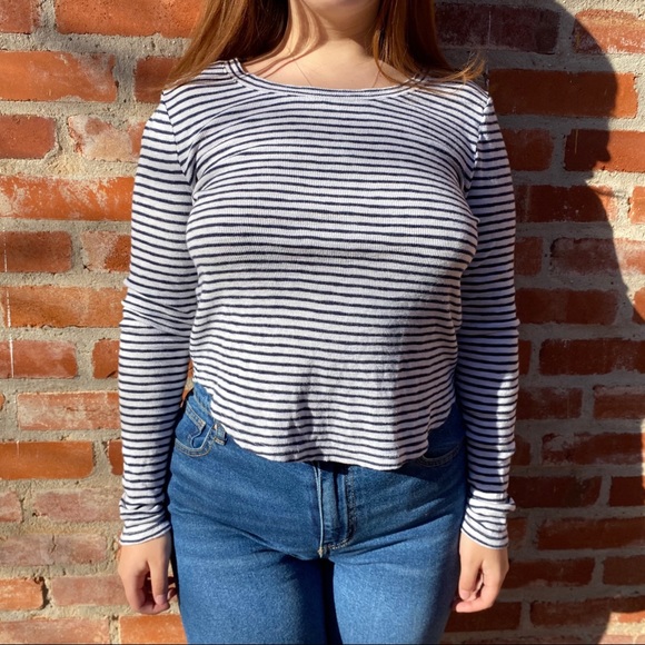 💛Madewell navy and white stripe long sleeve top - Picture 2 of 6